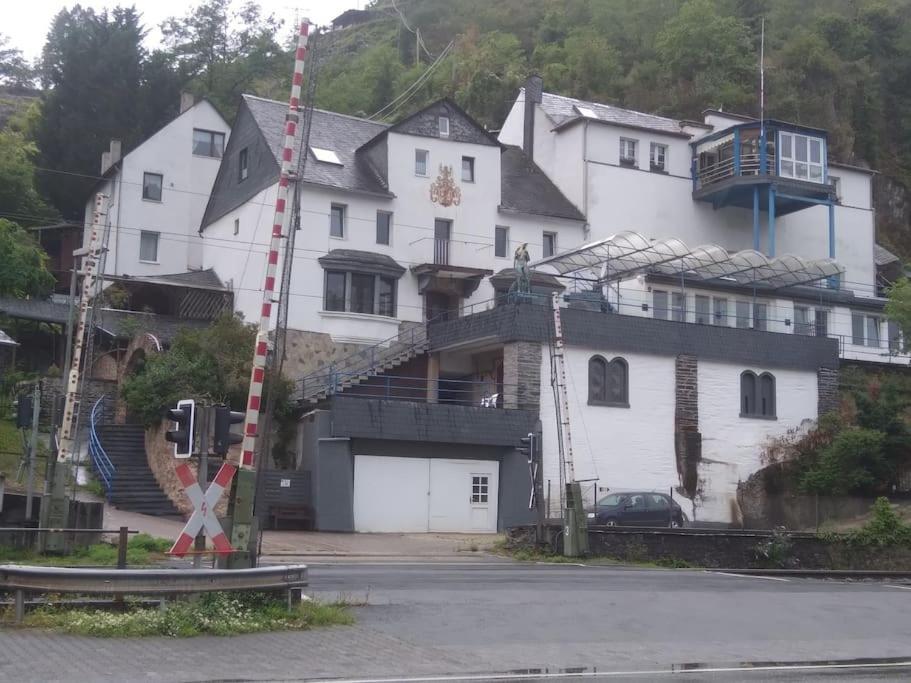 100 Stufen Ueber Dem Rhein Apartment Oberwesel Exterior photo
